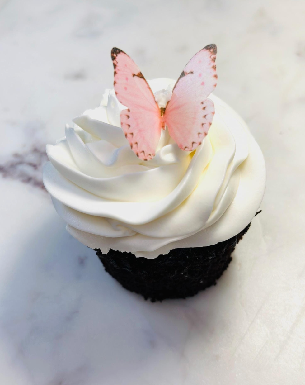 Hot pink Edible Pre-Cut 3D Wafer Paper Butterflies - Multi-Sized Edible Butterflies