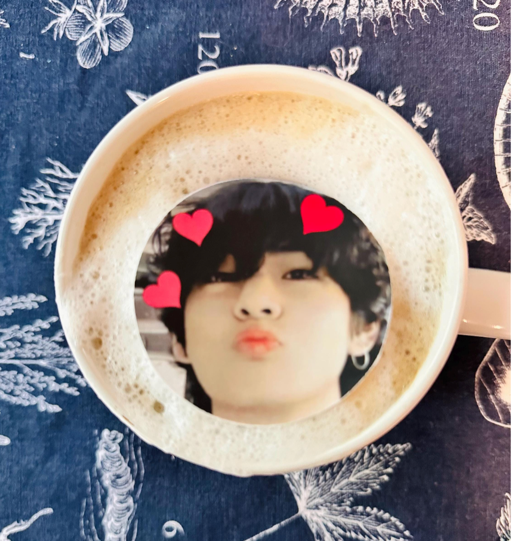 BTS Valentines Kiss Edible Drink/Dessert Topper Icing sheet Wafer paper