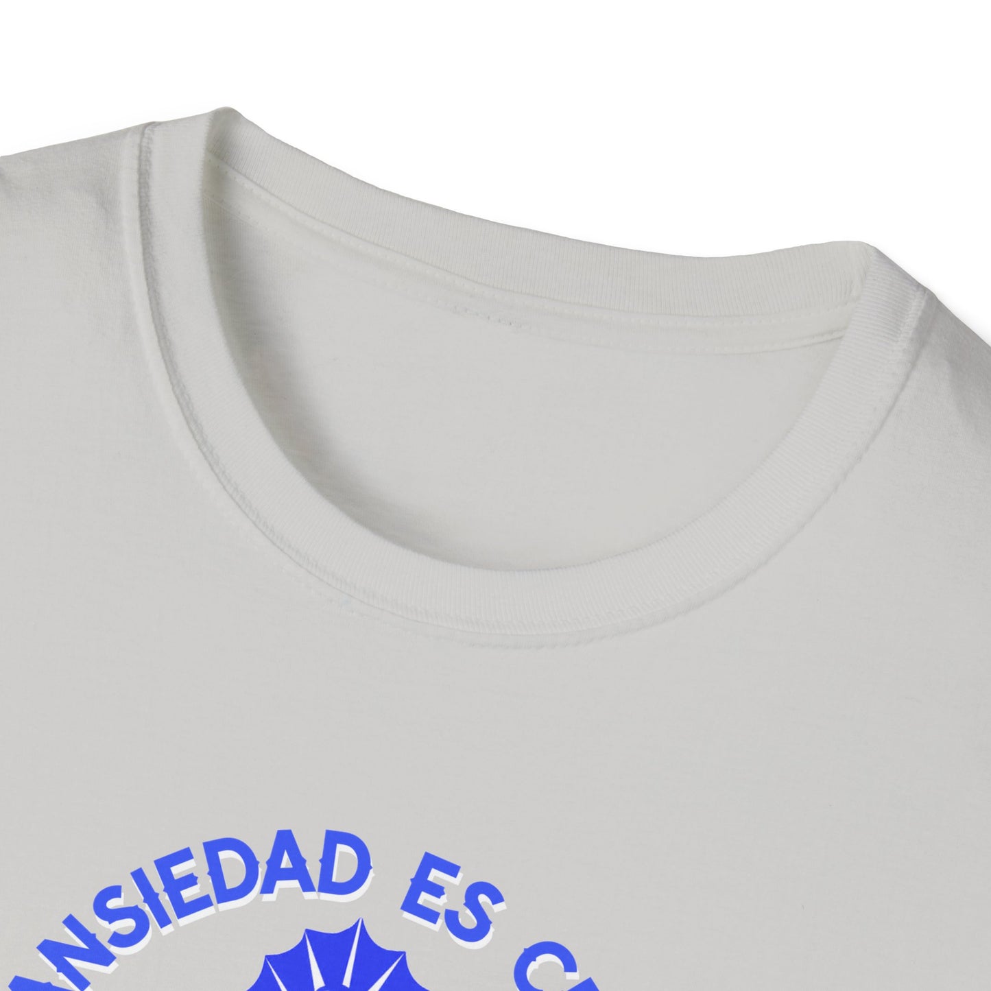 Latina humor Crónica Ansiedad, Icónica Confianza Unisex Statement Tee