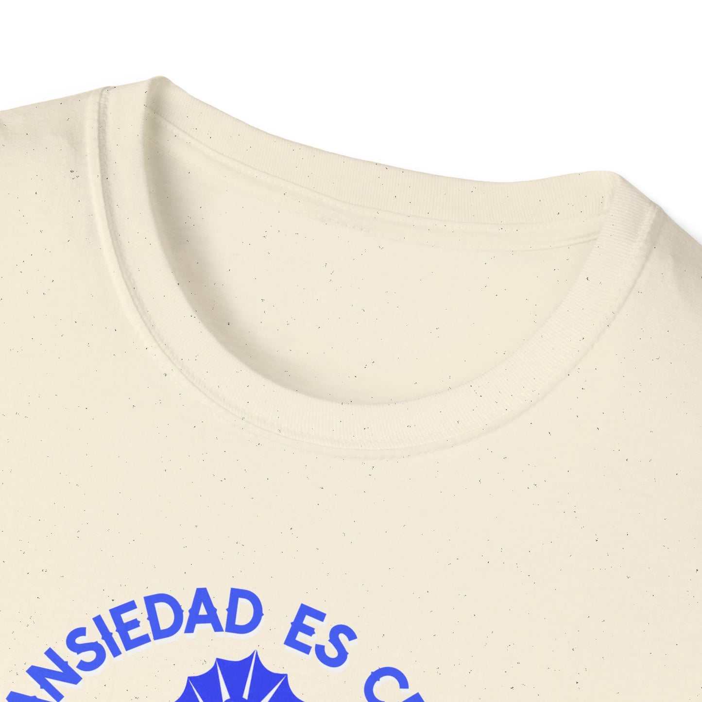 Latina humor Crónica Ansiedad, Icónica Confianza Unisex Statement Tee