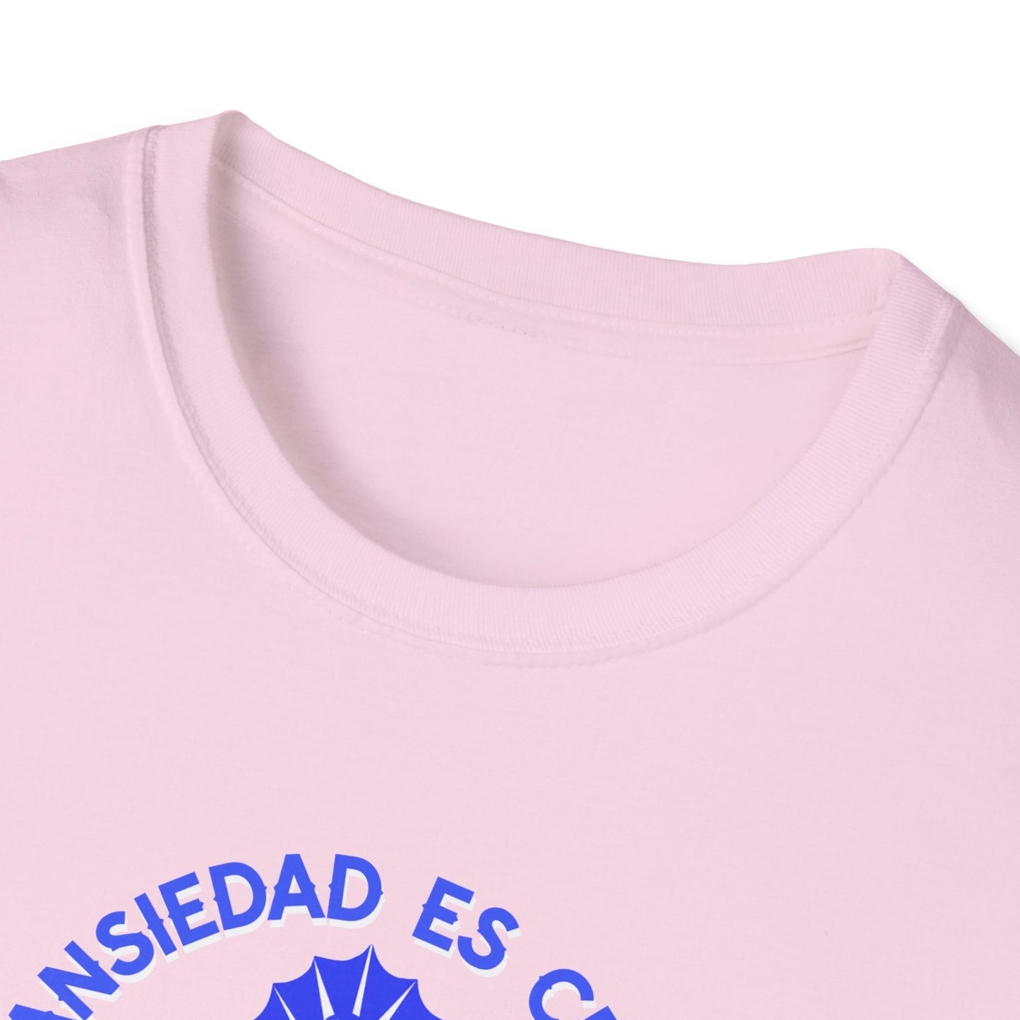Latina humor Crónica Ansiedad, Icónica Confianza Unisex Statement Tee